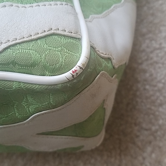 Coach green canvas with leather bucket bag - Picture 6 of 8